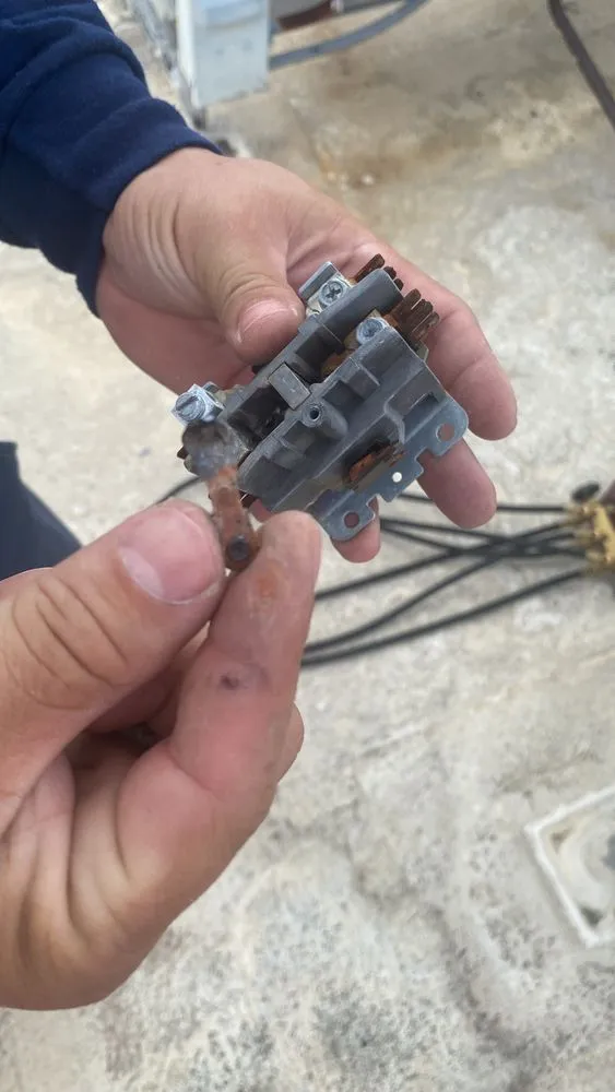 Slide of ACR Services & Repair