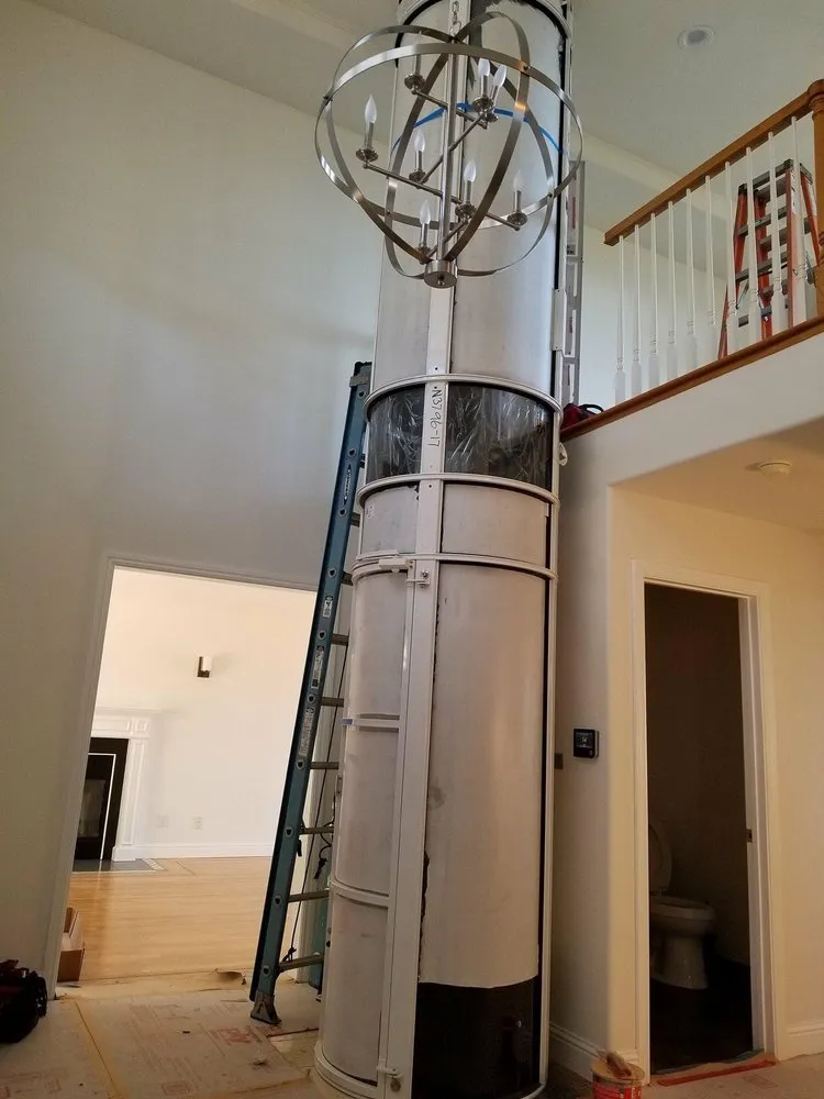 Certified electrician providing lighting installation in , 