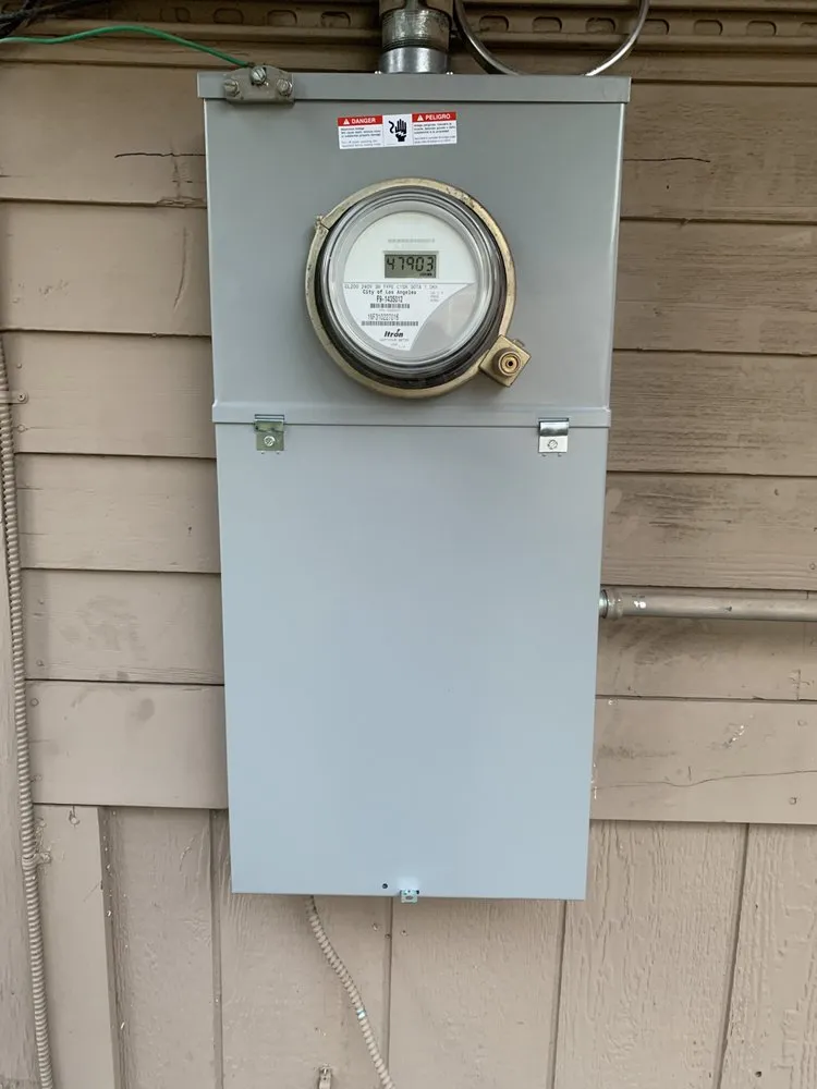 Expert emergency electrical service experts serving Sunland, CA - Advance Electrical Service