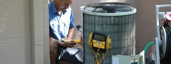 Licensed electrical service for homes in lighting installation,  by 