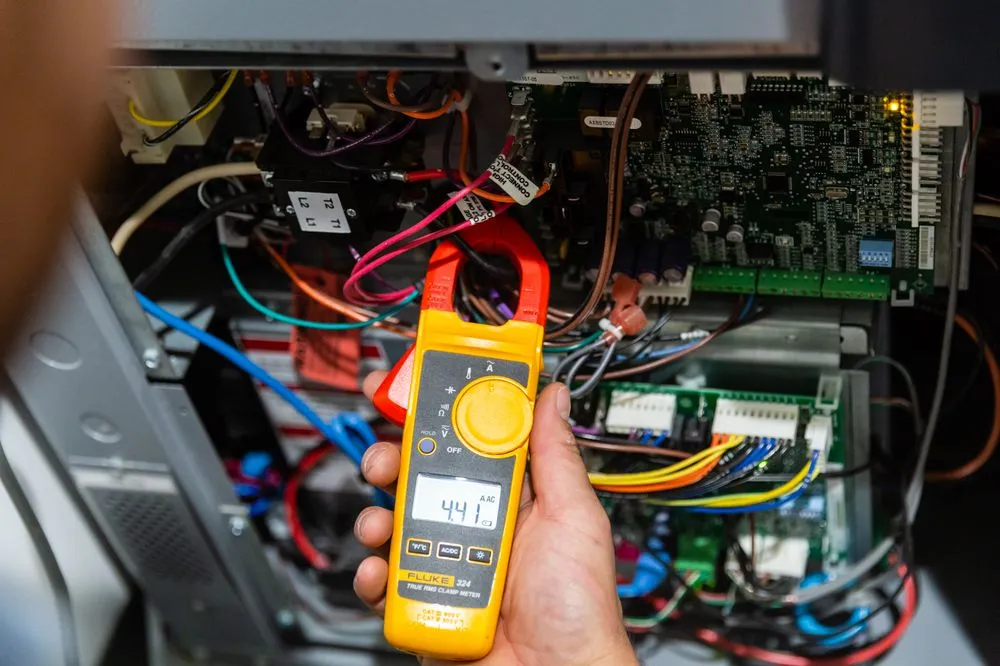 Slide of Advanced Air