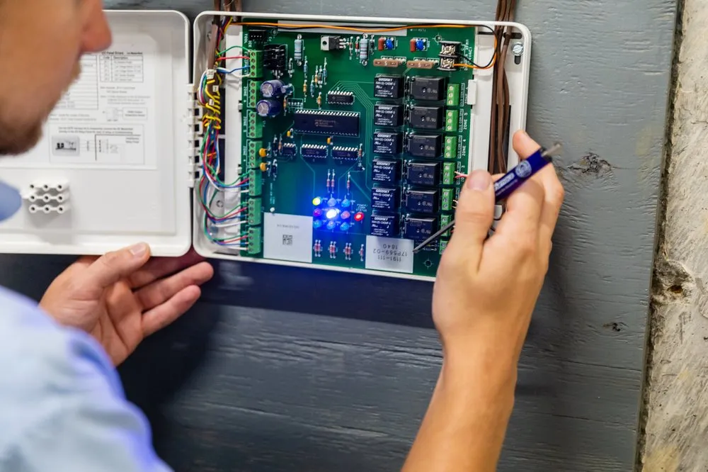 Slide of Advanced Air