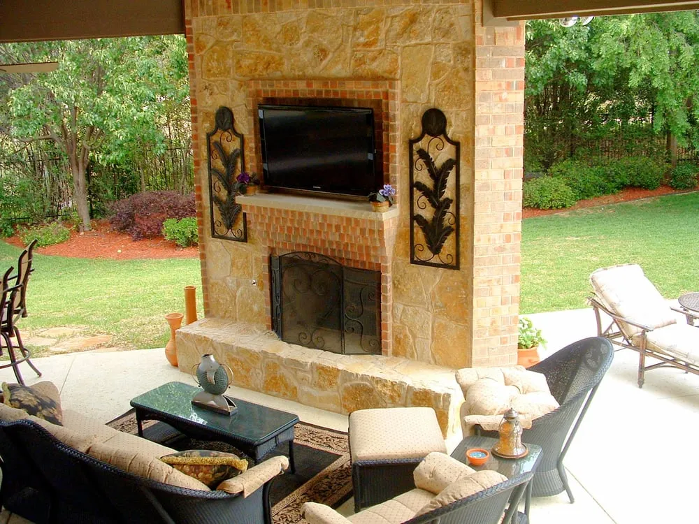 Slide of Advanced Communications