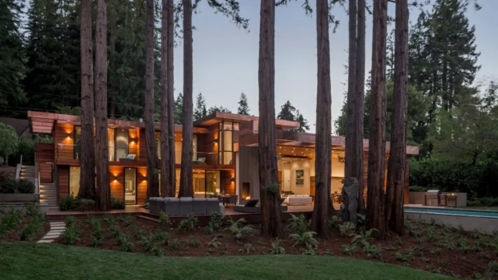 Slide of Advanced Electrical & Telecom