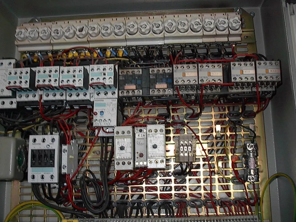 Slide of Advanced Electrical Services