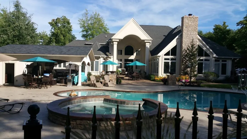 Certified circuit breaker repair in ,  by Advanced Tech and Elec