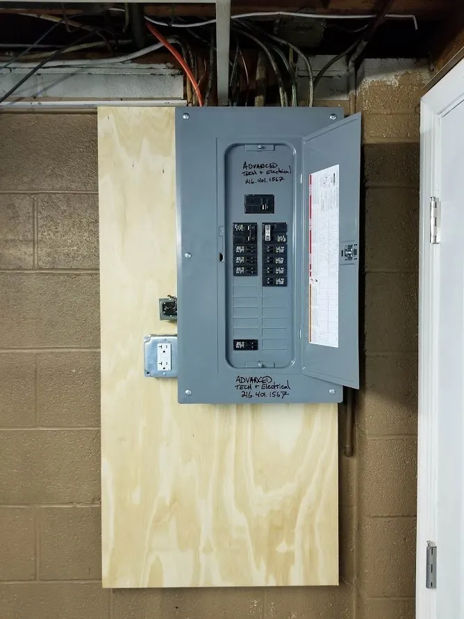 Emergency electrical service for homes in electrical repair,  by 