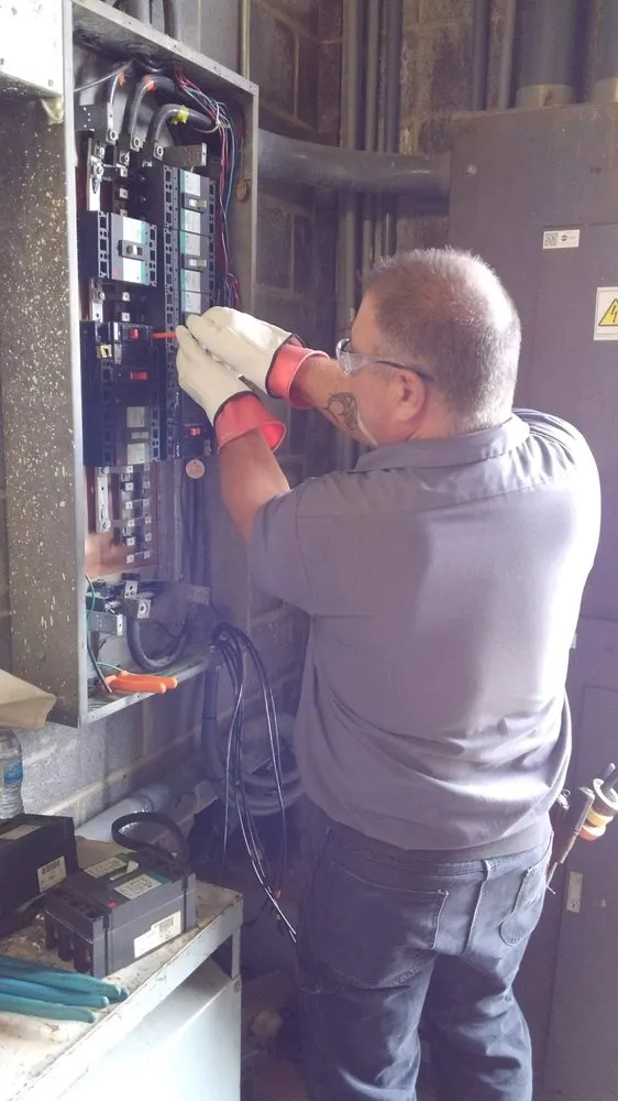 Affordable electrical repair experts serving Longs, SC - Advantage Electric