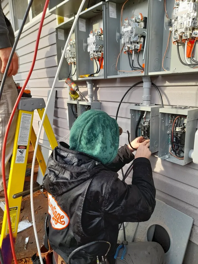 Slide of Advantage Electric