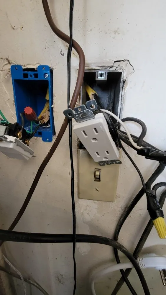 Professional lighting installation service in ,  - Affordable Lighting Services