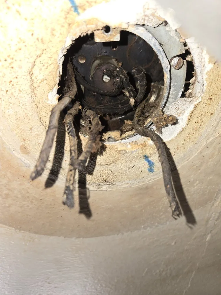 Slide of AGE Electric & Wiring