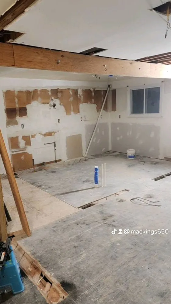 Slide of Agile Construction And Remodeling