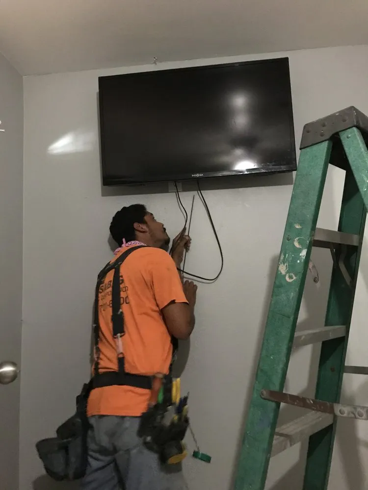 Slide of Aguilar Brother’s Electric