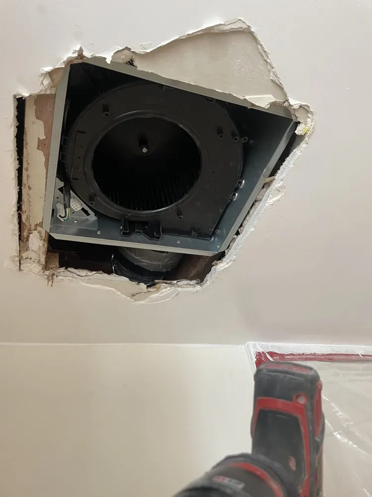 Slide of Aguilar Brother’s Electric