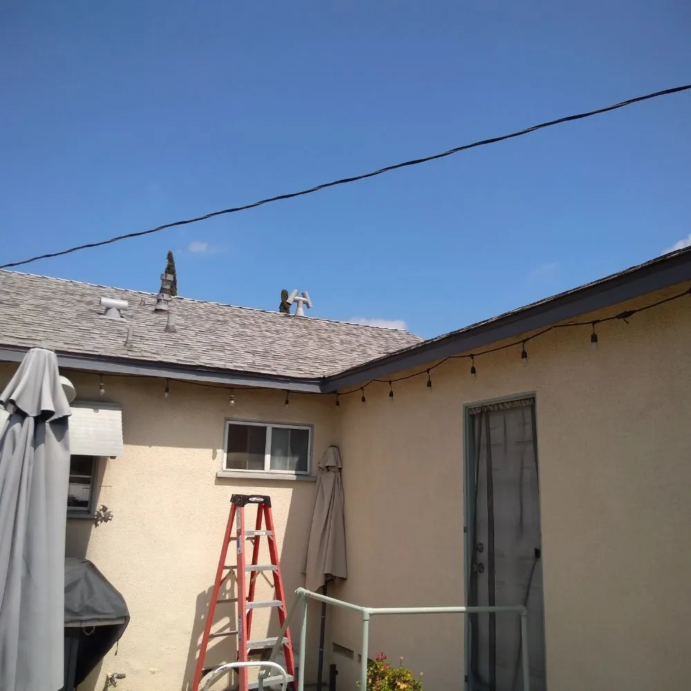 Emergency electrical service for homes in circuit breaker repair, by