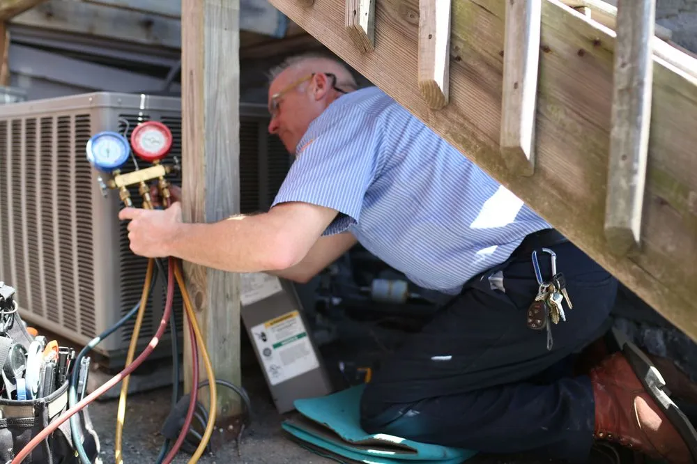 Licensed electrician providing electrical repair in Whippany, NJ - Air Group
