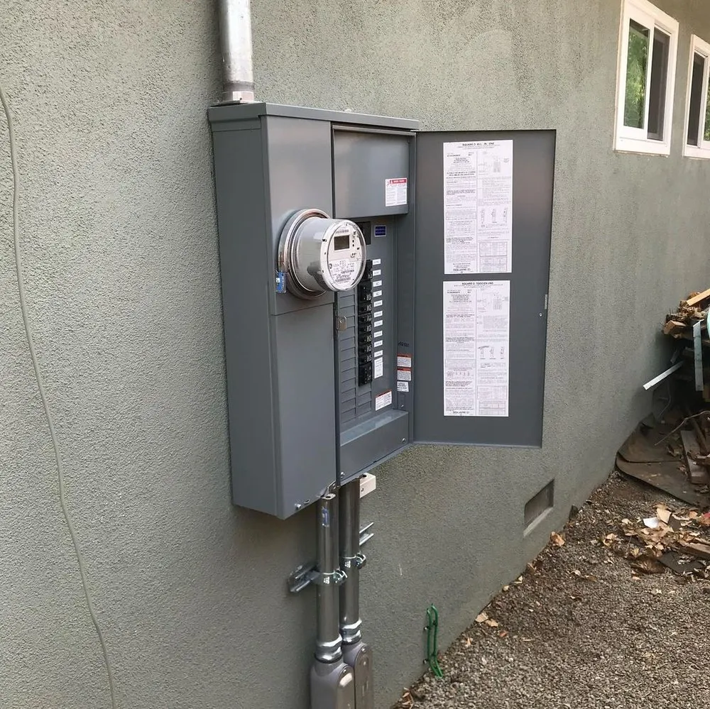 Slide of Air Master Electrician