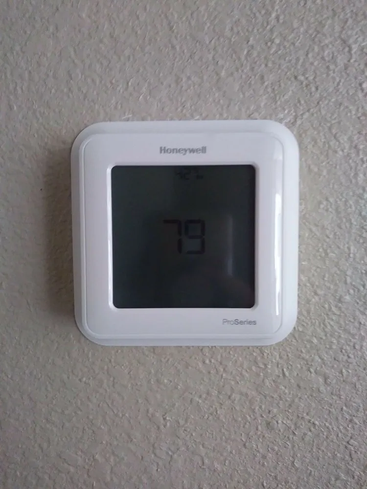 Emergency electrical service for homes in electrical repair,  by 