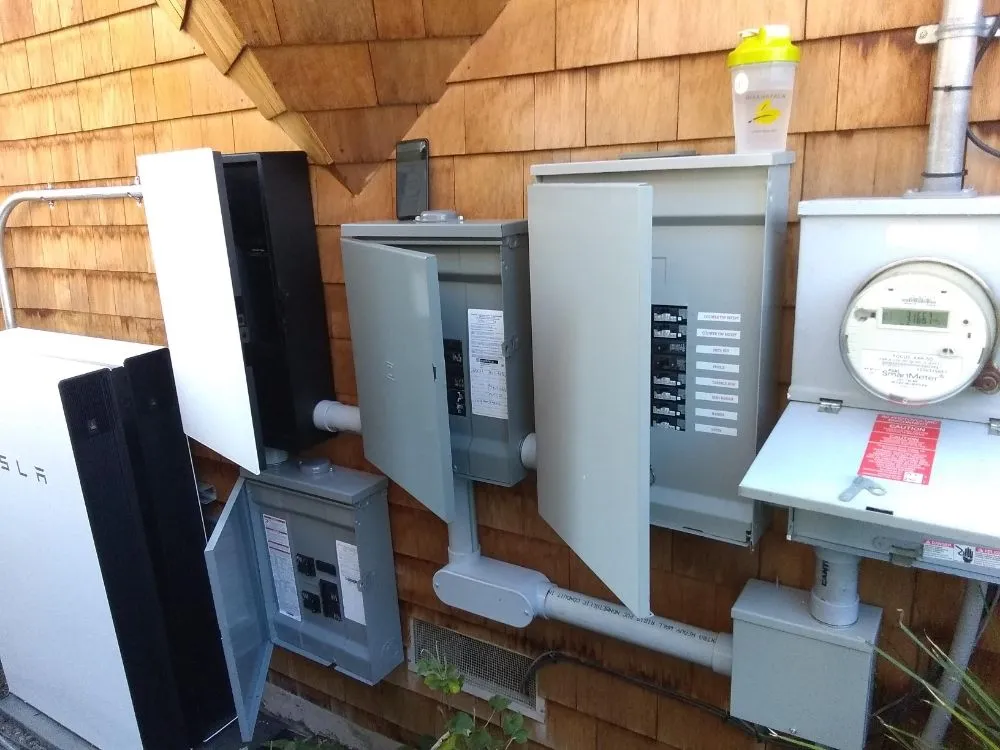 Slide of AJ Build And Repair