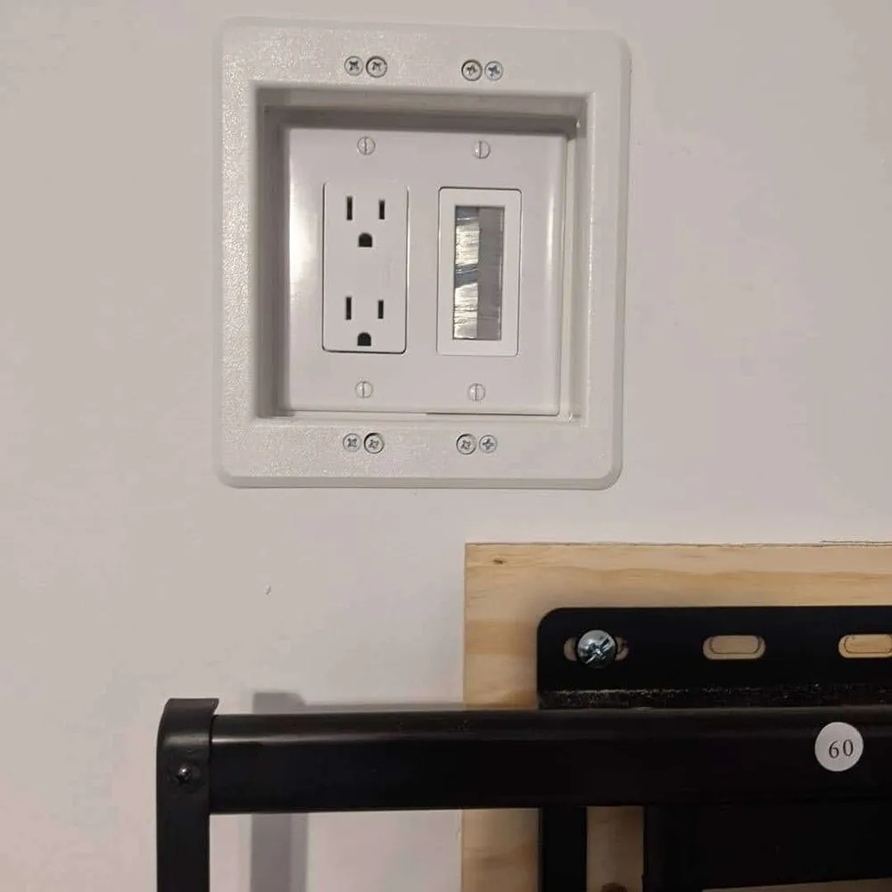 Emergency electrical service for homes in lighting installation,  by 