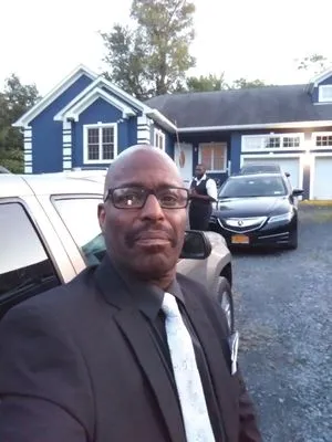 Akiidaitt Noiis and son Logo