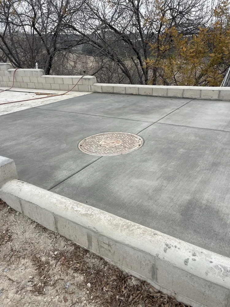 Slide of Akobra Construction