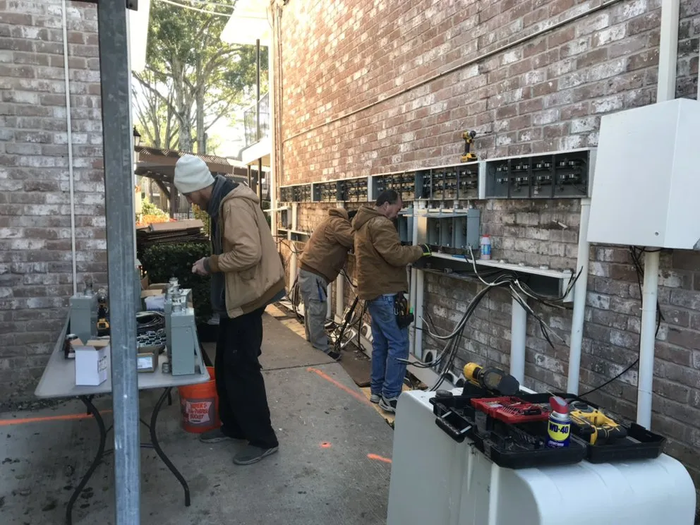 Slide of A&L Electric