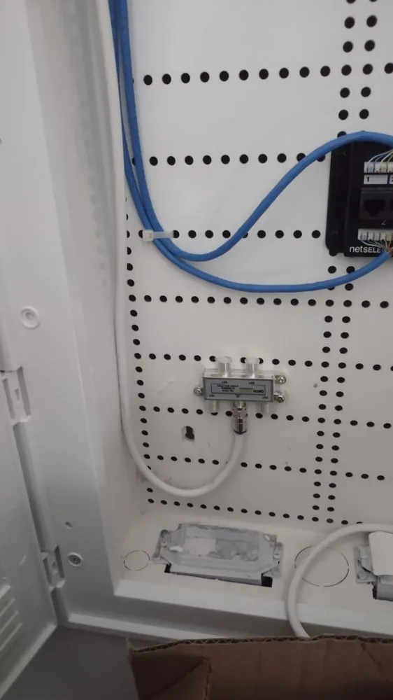 Slide of AL Technology