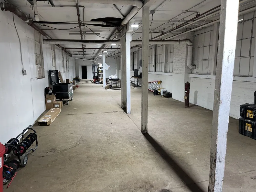 Slide of Alambre Electric