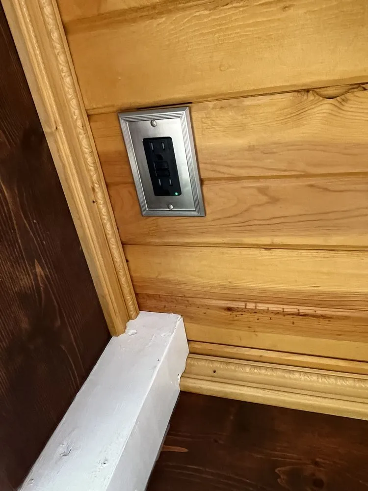 Slide of Alambre Electric