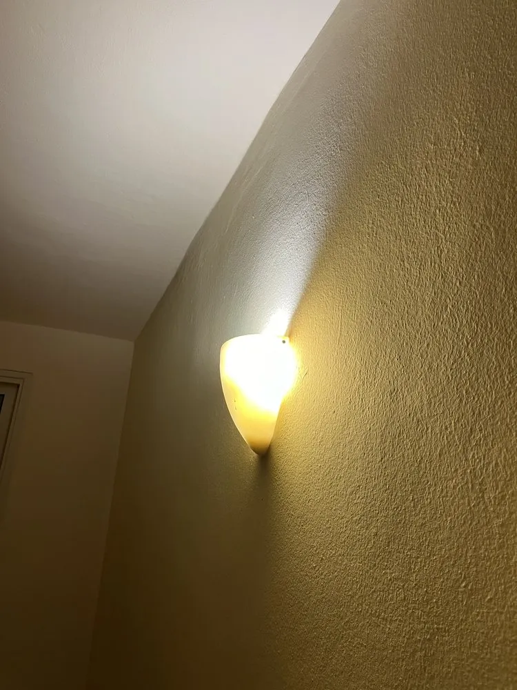 Slide of Alambre Electric