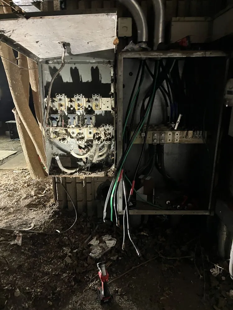 Slide of Alambre Electric