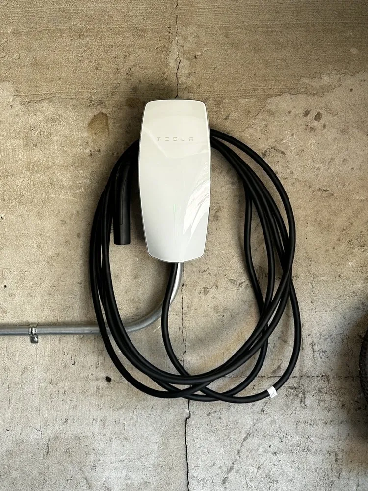 Reliable electrician providing wiring installation in ,