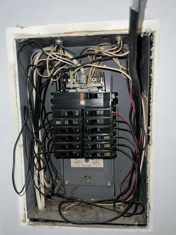 Slide of Alanis Electrical