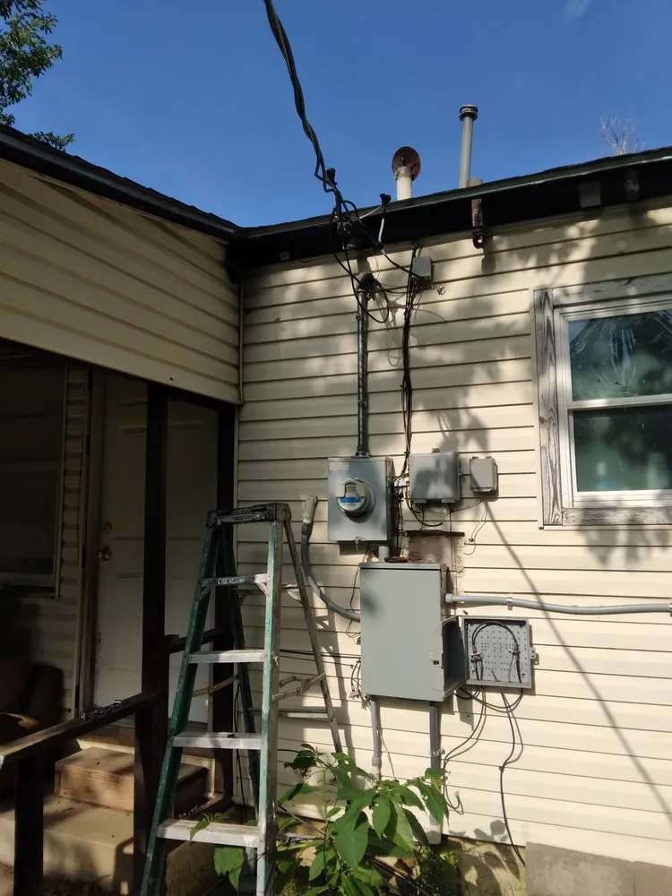 Slide of Albizo Electric