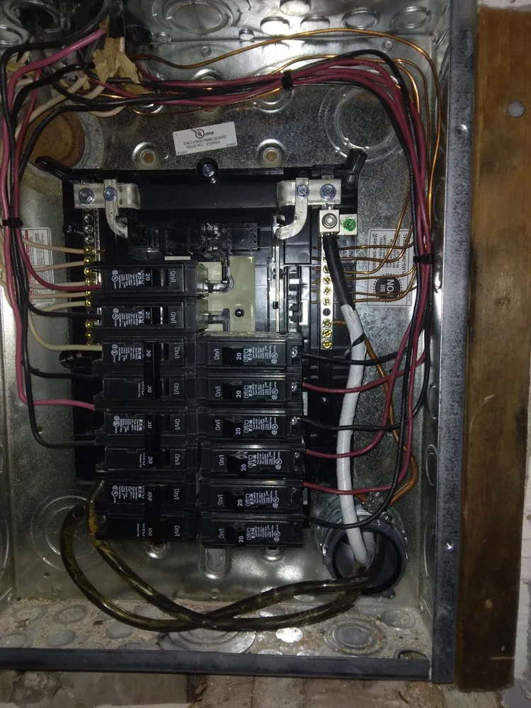 Slide of Albizo Electric