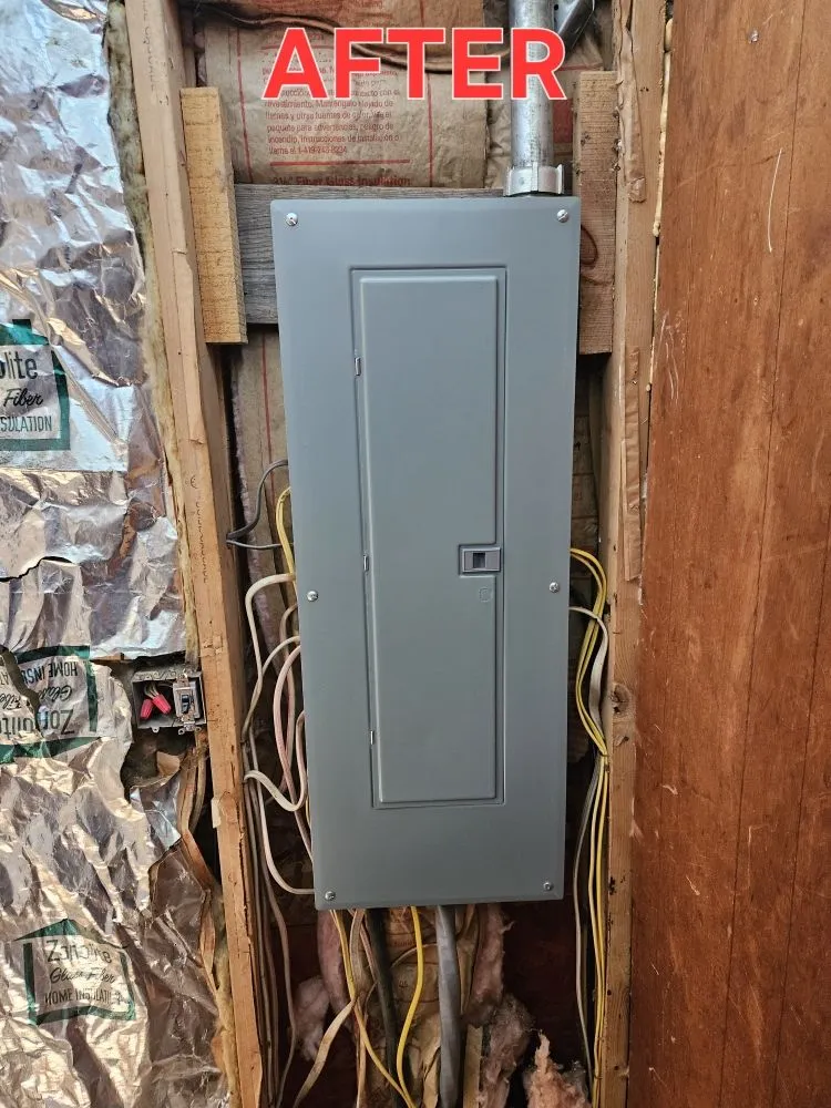 Professional electrician providing electrical repair in , 