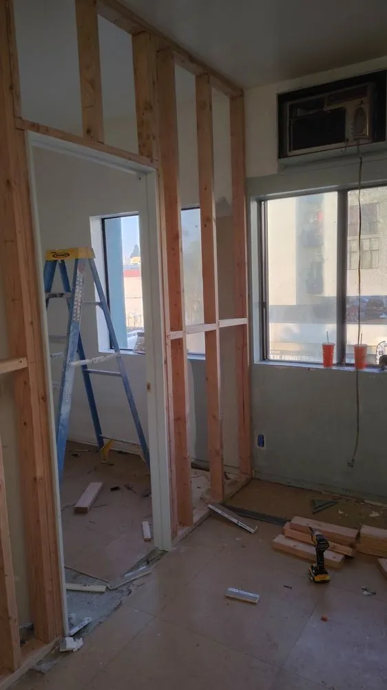 Slide of ALC Construcción