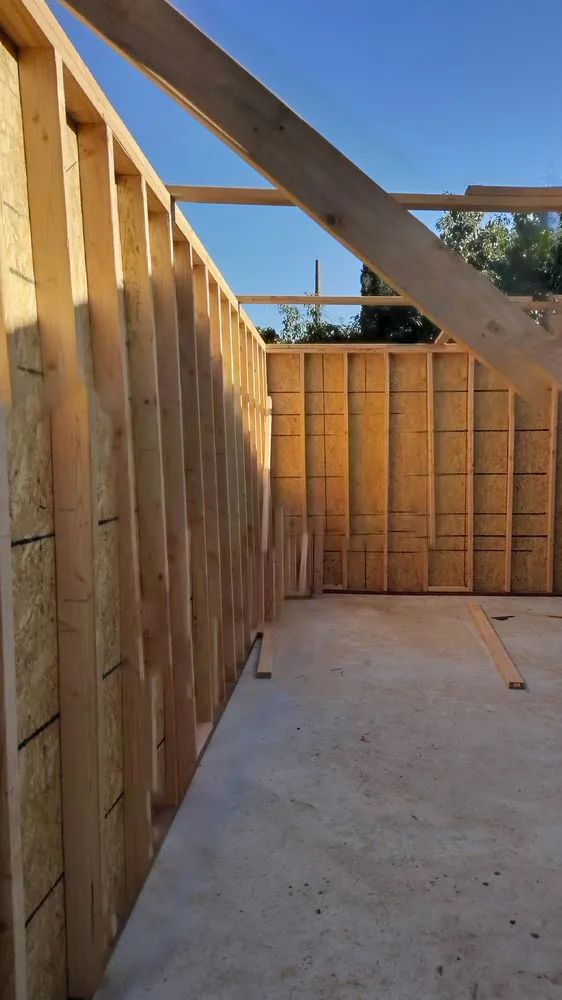 Slide of ALC Construcción