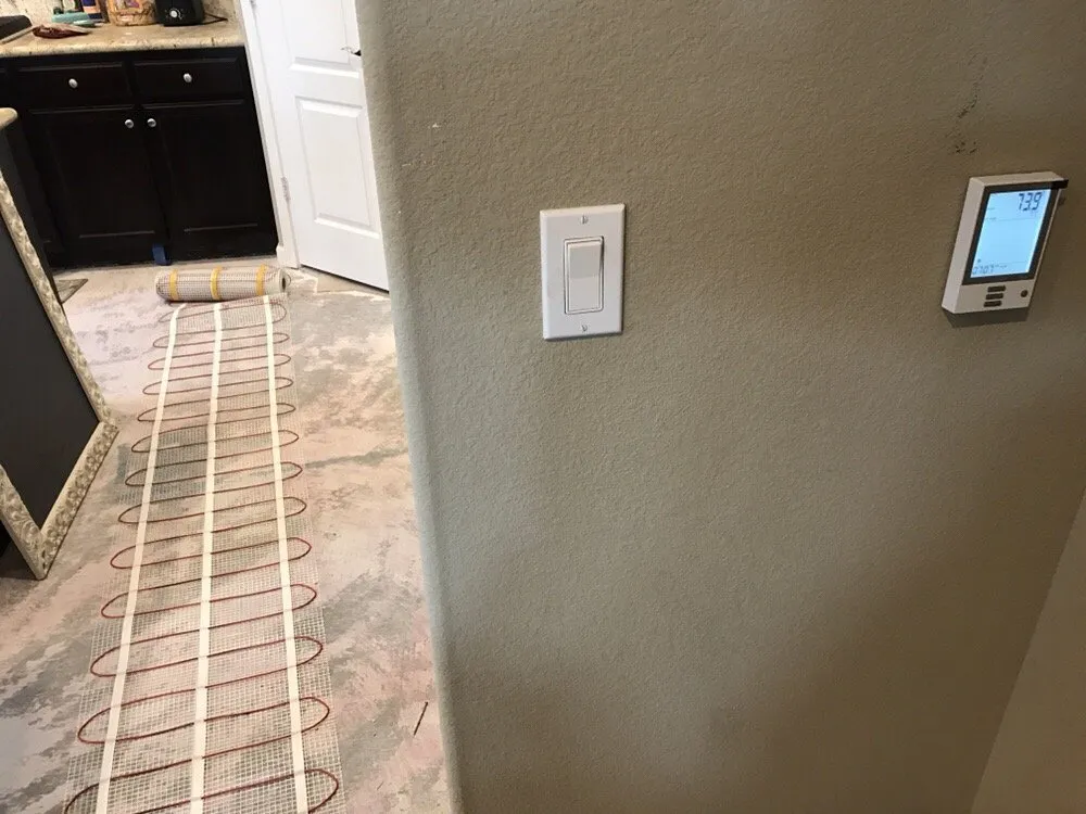 Slide of Alejo Electric