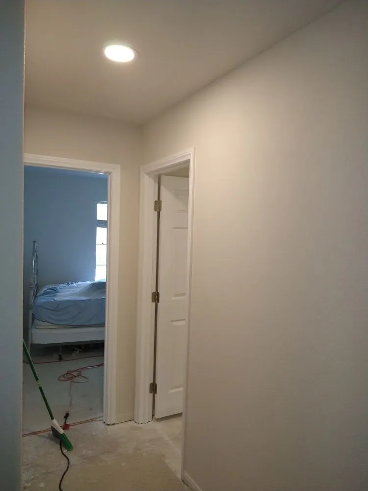 Professional outlet and switch repair experts serving , - Alex La Construction