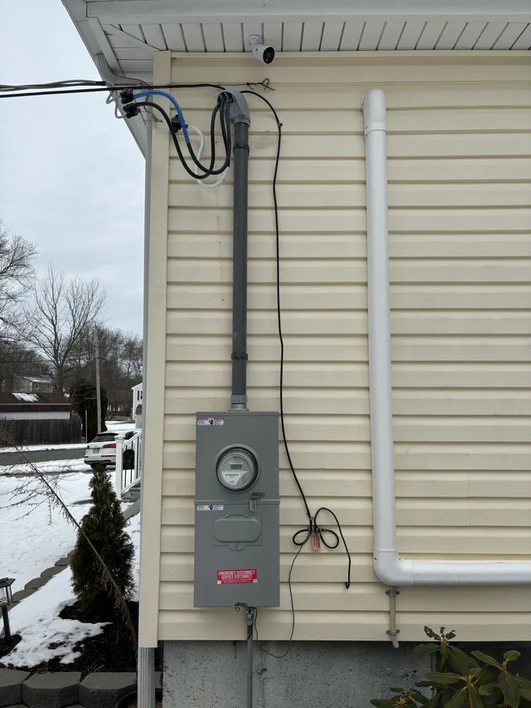 Slide of Alex Nieves Electrician