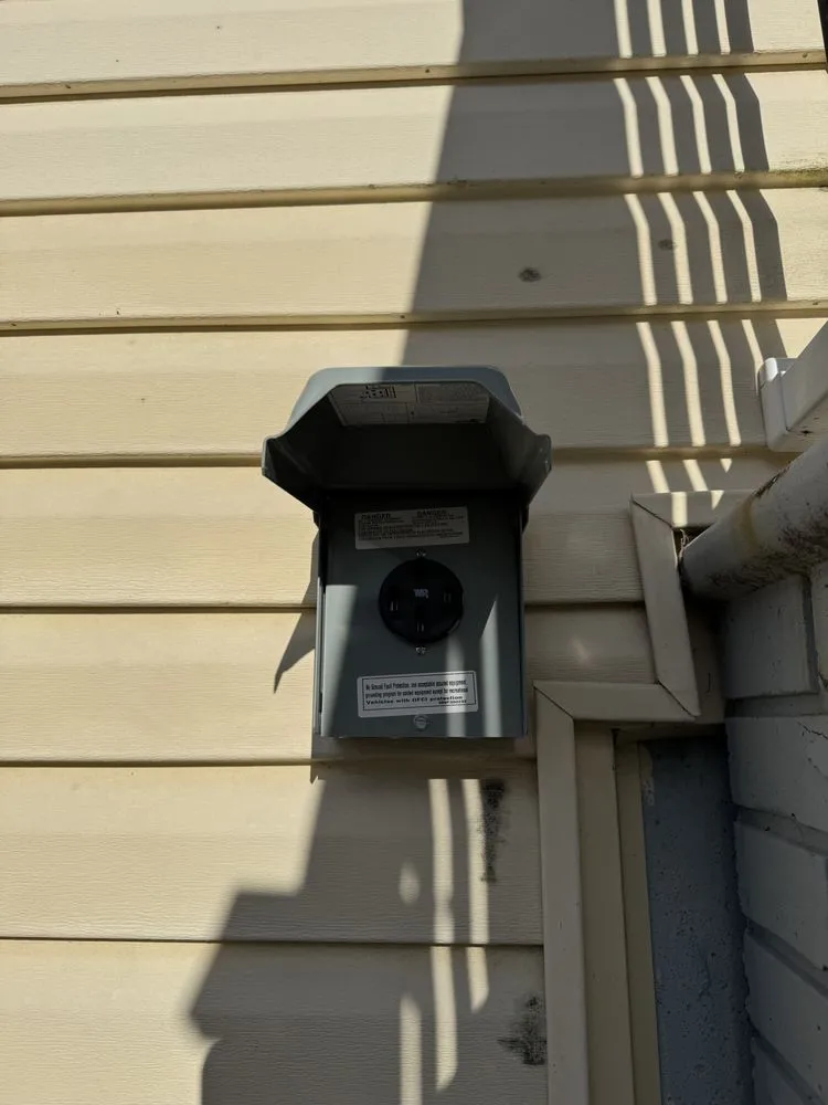 Slide of Alex Nieves Electrician