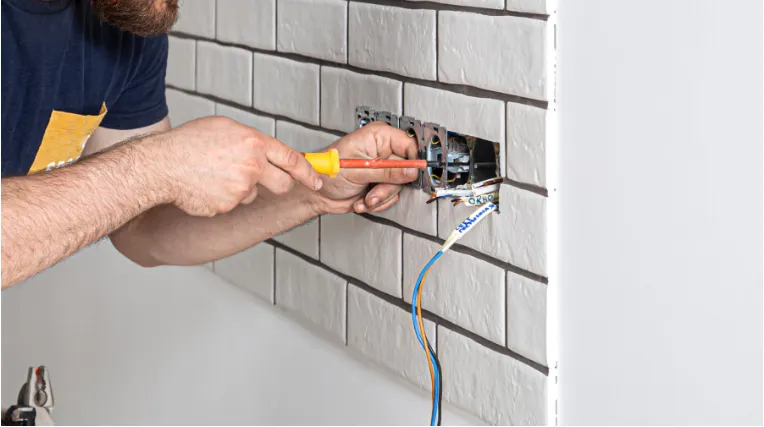 Expert electrician providing lighting installation in Easton, WA - Alex Ramsey Electrical Services