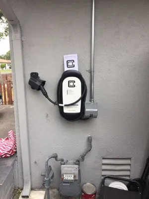 Alexander Electric Company Logo