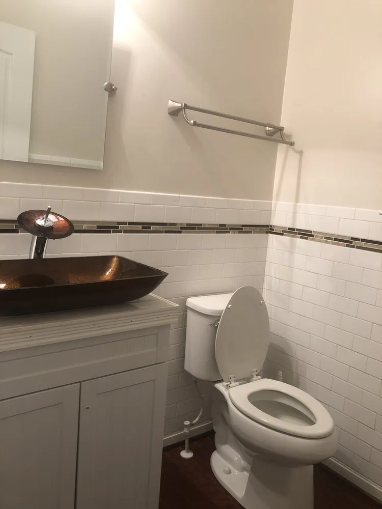 Licensed electrician providing outlet and switch repair in White Plains, MD - ALEXSVCS