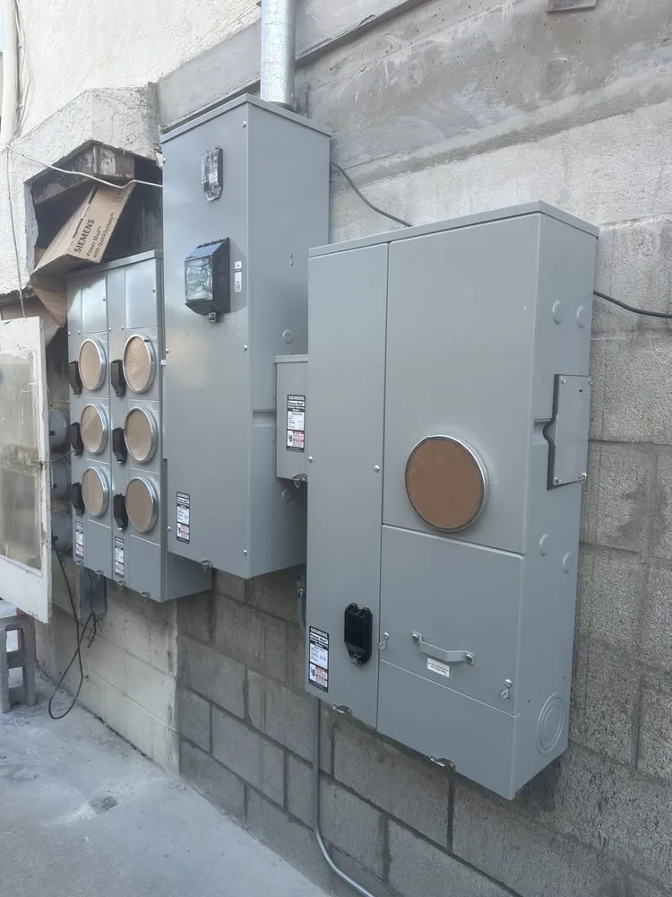 Slide of Alfaro Electrical Service