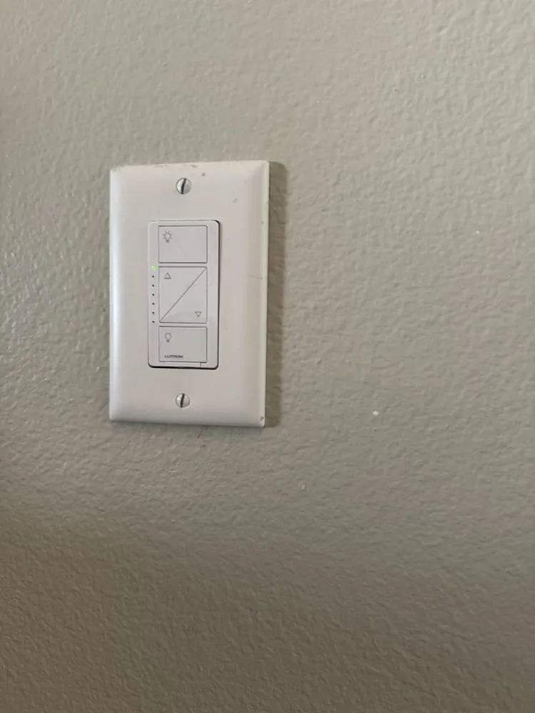 Licensed electrician providing wiring installation in Arleta, CA - Alfredo Electric