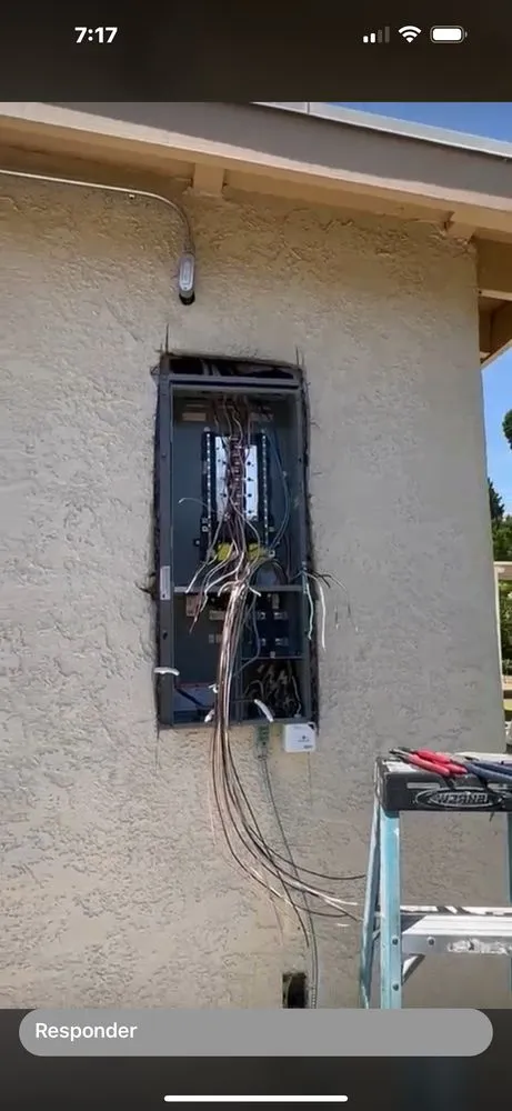 Licensed circuit breaker repair experts serving Arleta, CA - Alfredo Electric