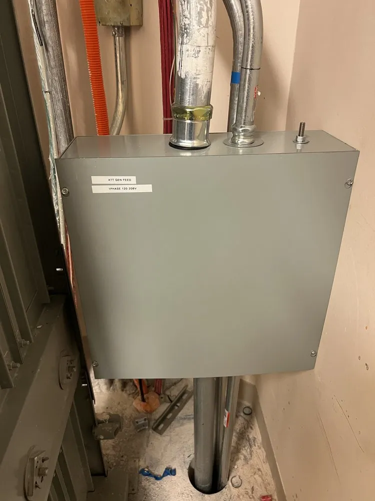 Slide of Alfredo Electric